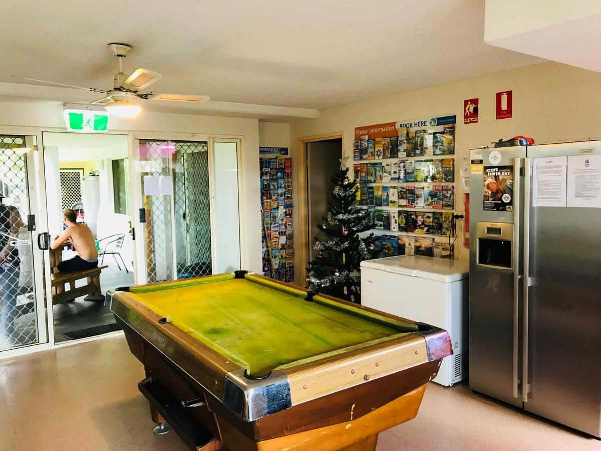 Caloundra Backpackers Hostel Exterior photo