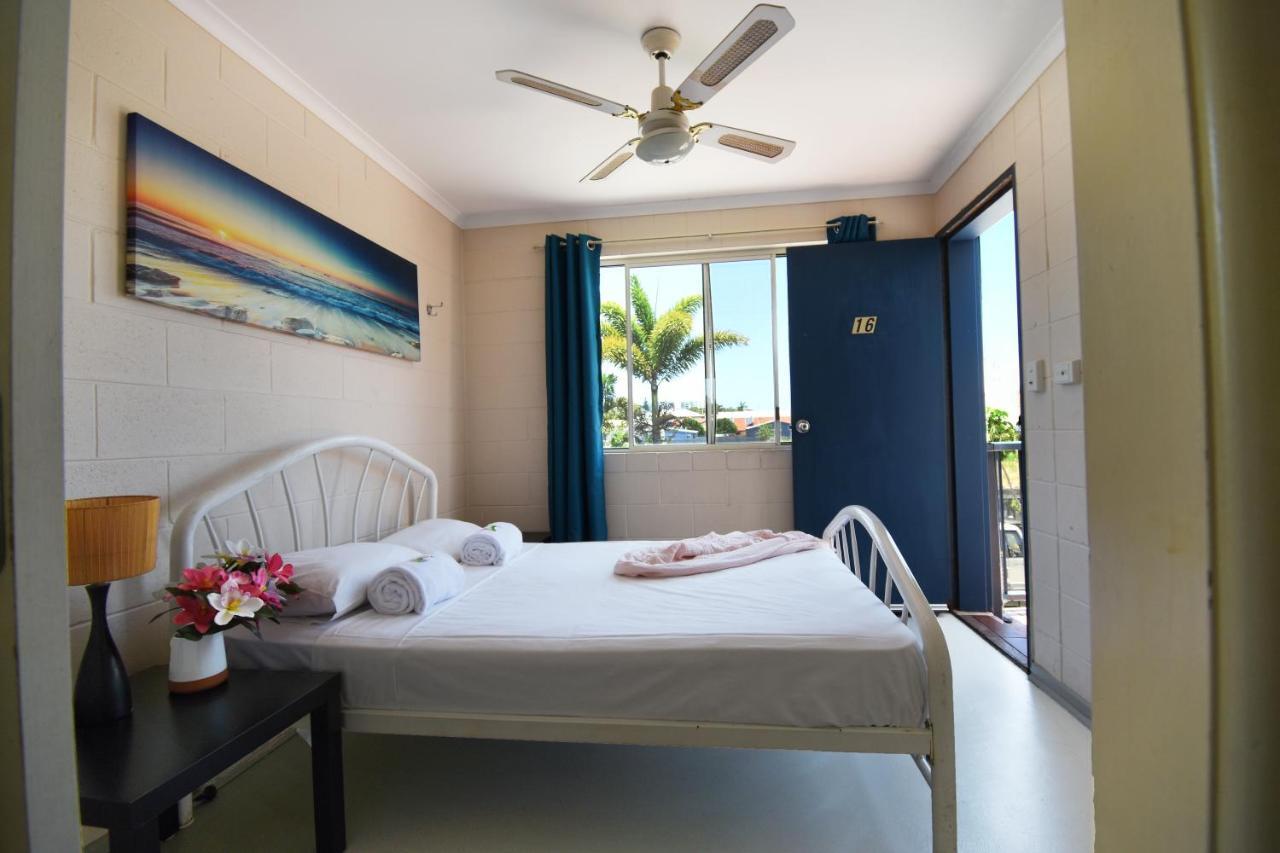 Caloundra Backpackers Hostel Exterior photo